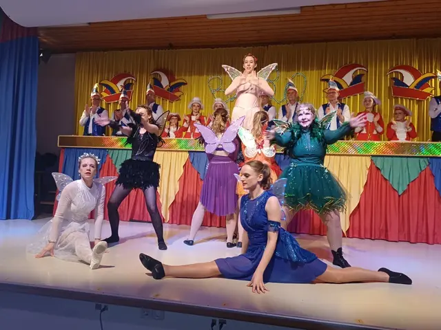 Pfläumlis
Natascha Bernd, Josie Ettel, Nina Kreiselmayer, Franziska Lebkücher, Sandra Lazzarotto, Bettina Mack, Bärbel Moos, Karola Oertel
Traumhafte Fantasiereise durchs Feenland. | Foto: Katja Pretz