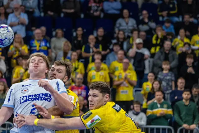 Sebastian Hymann und Steven Plucnar Jakobsen stoppen  Angriff von Lemgo  | Foto: Wolfgang Neuberth