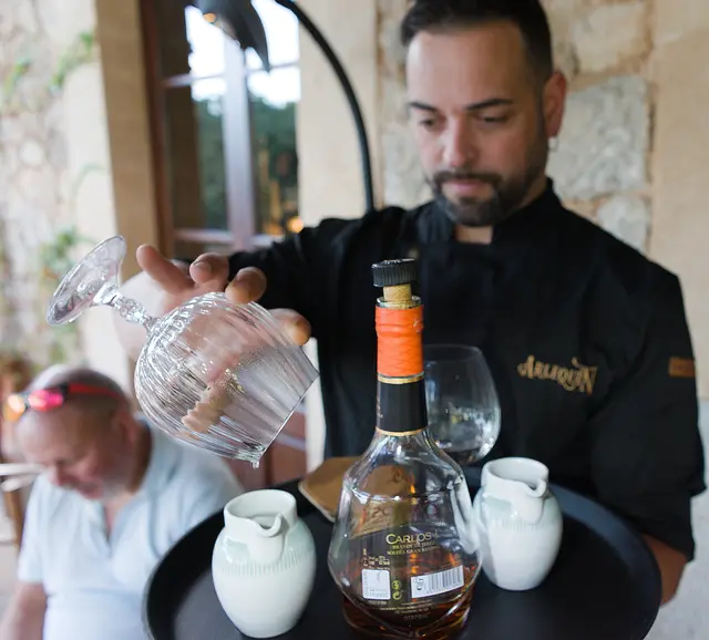 Brandy im "De Tokio a Lima" Restaurant Valldemossa | Foto: Michael Bartholomaeus