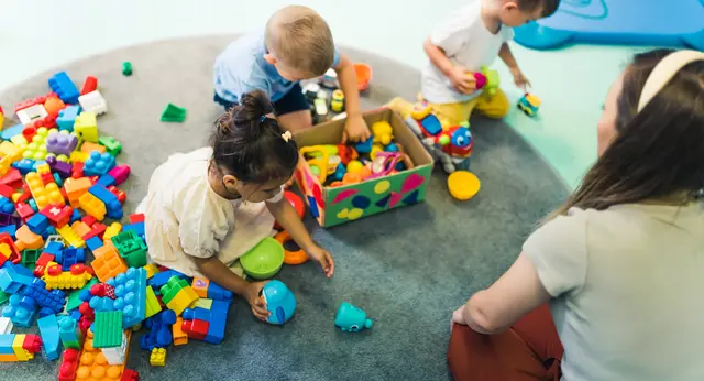 Südliche Weinstraße: Kita-Kosten steigen massiv | Foto: PoppyPix/stock.adobe.com