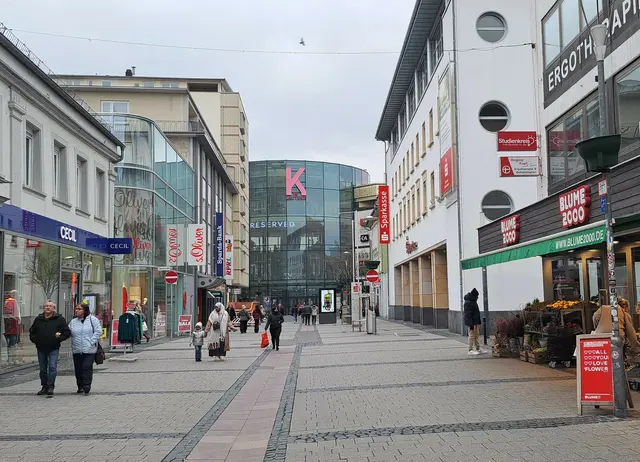 Die Unbekannten zogen der 65-Jährigen unbemerkt den Geldbeutel aus dem Rucksack, während sie in der Fußgängerzone unterwegs war | Foto: Monika Klein