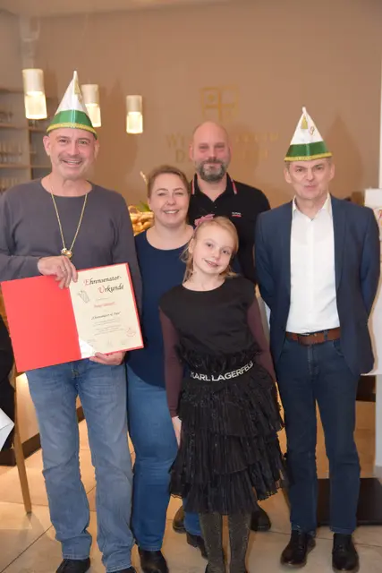 Künftig übernimmt der Ruppertsberger Bürgermeister Peter Benoit die Aufgabe des Ehrensenators &amp; Pate aller angehenden Kinderprinzessinnen und dem Verein | Foto: KC Deidesheim 2003 e.V.