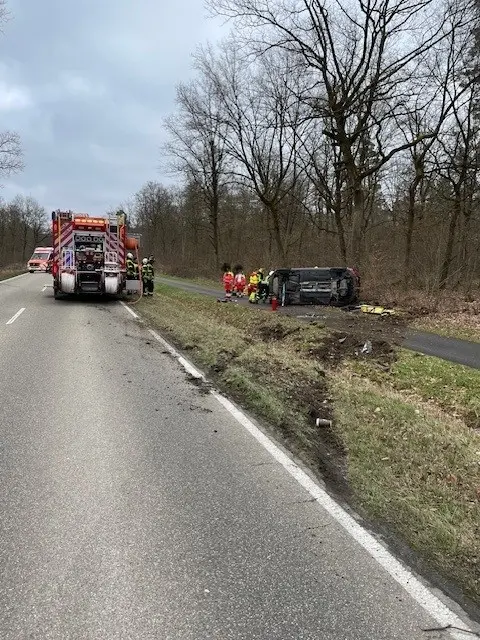 Auto verunglückt auf L528: Fahrer leicht verletzt | Foto: Polizeidirektion Ludwigshafen