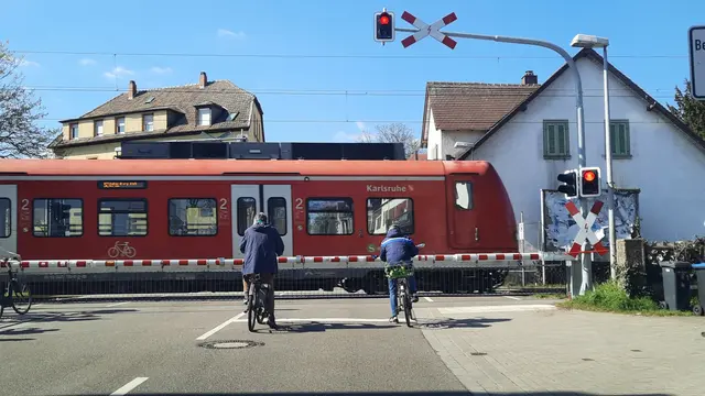 S-Bahn Richtung Karlsruhe | Foto: Kristin Hätterich