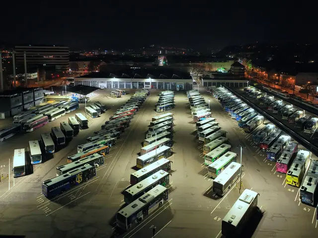Die Busse der Saarbahn stehen still. | Foto: dpa