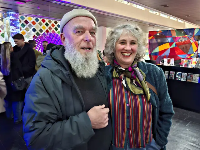 Auch Musiker Erwin Ditzner kam mit seiner Frau ins Museum | Foto: Brigitte Melder