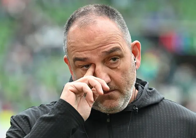 Gibt sich keinen Illusionen hin: Heidenheims Trainer Frank Schmidt. | Foto: dpa