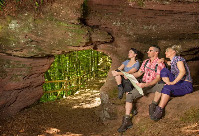 Der charakteristische Buntsandstein prägt den Premiumwanderweg „Felsenwald“ | Foto: Stadtverwaltung Pirmasens / Harald Kröher