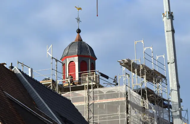 Die Dachsanierung der protestantischen Kirche in Rodalben wurde von der Daniel-Theysohn-Stiftung mit 180.000 Euro unterstützt.  | Foto: Frank Schäfer