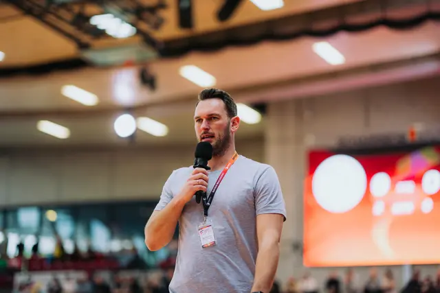 Stadionsprecher Christian Gillmann
 | Foto: Bernhard Kaiser