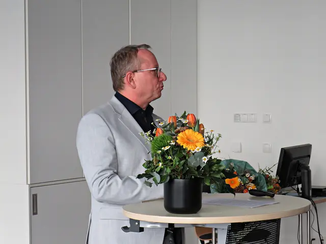 OB Prof. Dr. Klaus Blettner | Foto: Brigitte Melder