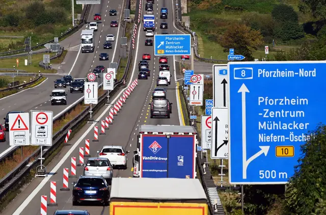 Die A8 wird aktuell ausgebaut - und es gibt immer wieder Unfälle im Bereich des neuen Lärmschutztunnels. (Symbolbild) | Foto: dpa