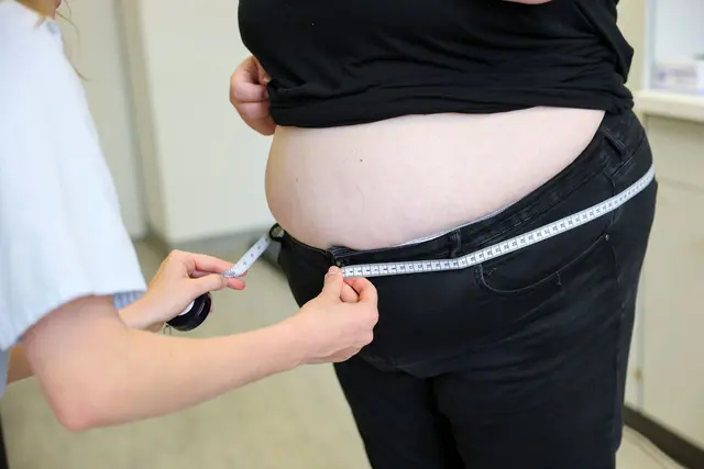 Jahr um Jahr steigt die Zahl an Übergewichtigen, sagt die Krankenkasse IKK Südwest. (Symbolbild) | Foto: dpa