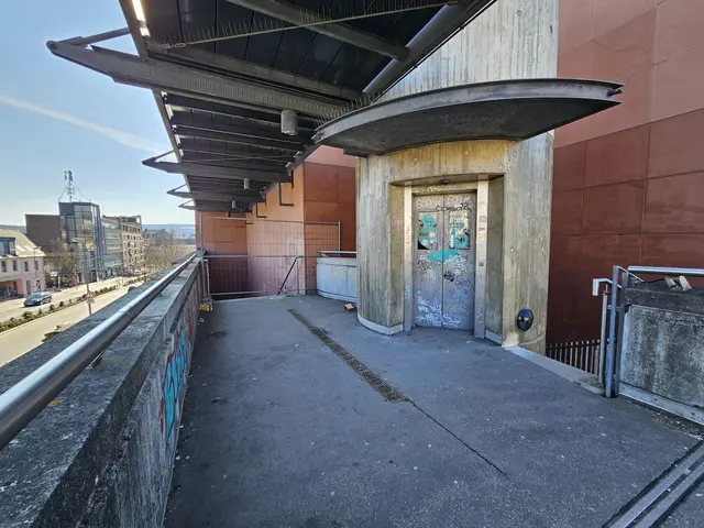 Die Treppenanlage am Pfalztheater bleibt wegen umfangreicher Sanierungsarbeiten gesperrt  | Foto: Stadt Kaiserslautern/gratis