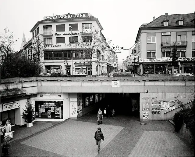 Die Karstadt-Passage, dort, wo heute die Mall thront | Foto: Hermann Ebling/gratis