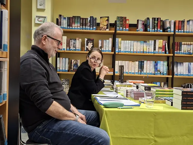 Buchtipps von der Bücherinsel Schwetzingen in der Stadtbibliothek Friedrichsfeld | Foto: Kristin Hätterich 