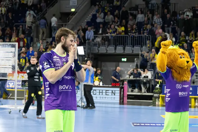 Beifall für die Fans | Foto: Wolfgang Neuberth