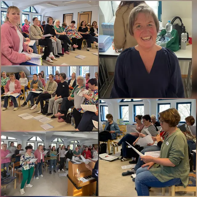 Chor volle Konzentration und die Dirigentin ist glücklich | Foto: All Cantare