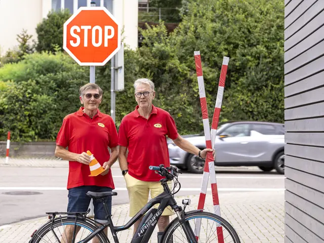 Rechts: Kursleiter Fred Lenz, links: Gerhard Öfner für Theorieteil | Foto: Gerhard Öfner