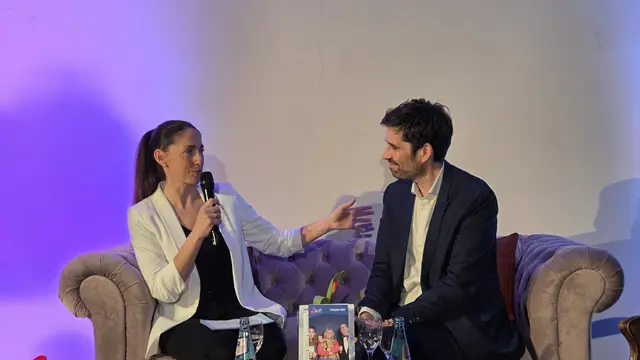 Magali Leidig-Petermann im Gespräch mit Sven Teuber, Mitglied des Landtags (MdL) und Staatsminister | Foto: Magali Leidig-Petermann
