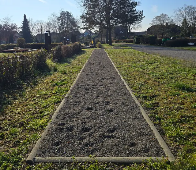 Neue Urnenfelder auf dem Parkfriedhof Haßloch eröffnet. | Foto: Gemeindeverwaltung Haßloch