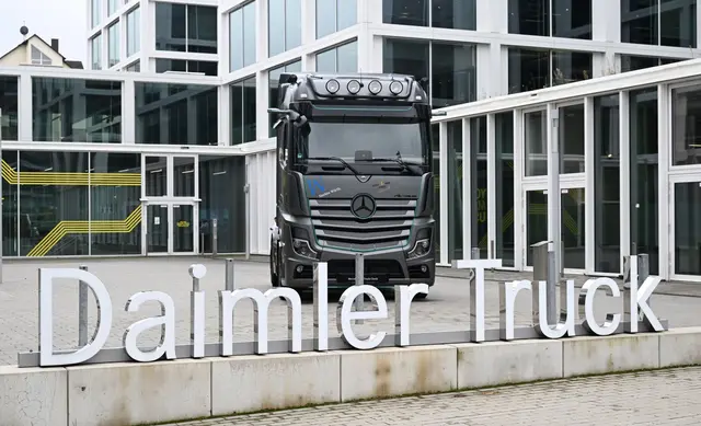 Daimler Truck verzeichnet Gewinneinbruch im vergangenen Jahr. (Archivbild) | Foto: dpa
