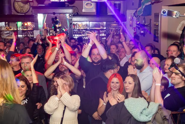 Freuen Sie sich auf eine lebendige Innenstadt, volle Bars, großartige Livebands und eine Nacht, in der Musik und Menschen zusammenkommen. | Foto: Nightgroove/Peter Fastl