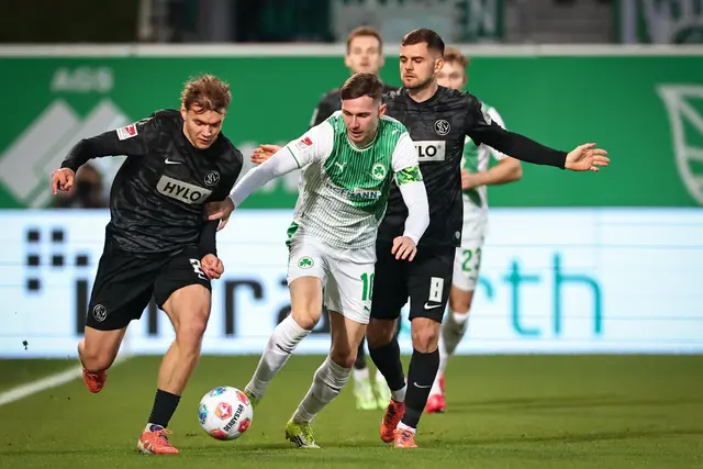 Fürth-Kapitän Branimir Hrgota (M) kehrte nach einem Infekt zurück ins Team. | Foto: dpa