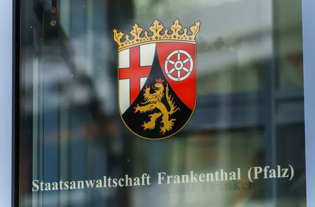 Der Beschuldigte hat sich bisher nicht zum Tatvorwurf geäußert. (Archivbild) | Foto: dpa