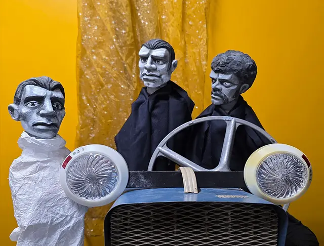 Ab dem 28. März 2026 bringt das marotte Theater mit „Royal mit Käse“ filmische Energie auf die Bühne.  | Foto: Royal mi Kaese_marotte_c Bruno do Ascimento