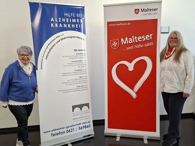 Ulrike Lutz von der Alzheimer Gesellschaft (links) und Bianca Knerr-Müller von den Maltesern freuen sich darauf, mit der gemeinsame Selbsthilfegruppe für Angehörige von Menschen mit Demenz in Speyer loszulegen. | Foto: Malteser Speyer