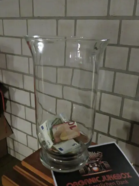 Diese Vase war am Ende tatsächlich voll | Foto: Brigitte Melder