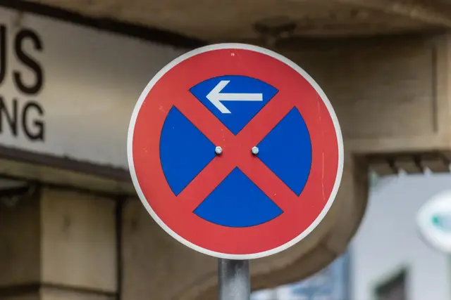 Parkverbot | Foto: Paul Needham