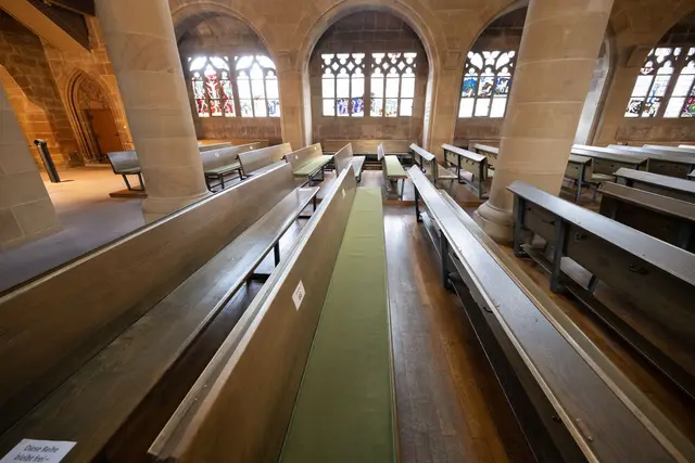 Auch in Rheinland-Pfalz und im Saarland bleiben viele Kirchenbänke leer. (Symbolbild) | Foto: dpa