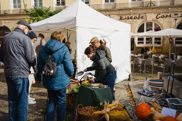 Das gemütliche Markttreiben im Herzen Bad Dürkheims sollte man einmal erlebt haben! | Foto: Vassilios Chorozidis