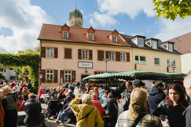 Diesen Sonntag, den 22. März 2026, lädt der Osterglockenmarkt ab 11 Uhr zum Markttreiben &amp; dem ersten Verkaufsoffenen Sonntag des Jahres in der Bad Dürkheimer Innenstadt ein! | Foto: Vassilios Chorozidis