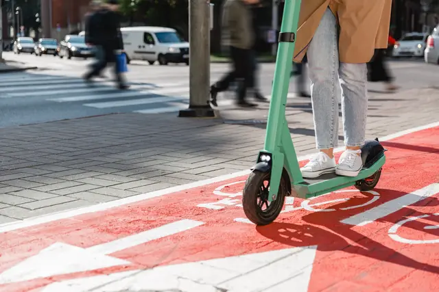 Neue E-Scooter-Regeln ab April 2026: Das ändert sich jetzt in Landau | Foto: Syda Productions/stock.adobe.com