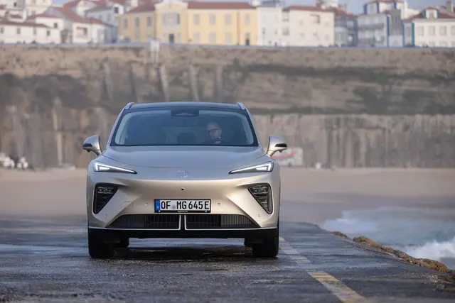 Viel Platz, aber ein konventionelles Interieur: der MGS6 EV soll zu Preisen ab 49.990 Euro erhältlich sein. | Foto: dpa