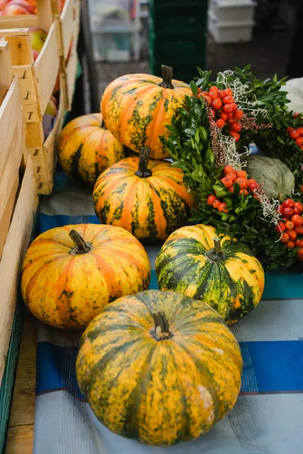Wochenende, Novemberwetter und vorweihnachtliche Stimmung: An diesem Sonntag, den 8. November 2026, lädt der Hubertusmarkt ab 11 Uhr zum Markttreiben &amp; Verkaufsoffenen Sonntag in der Bad Dürkheimer Innenstadt ein! | Foto: Vassilios Chorozidis