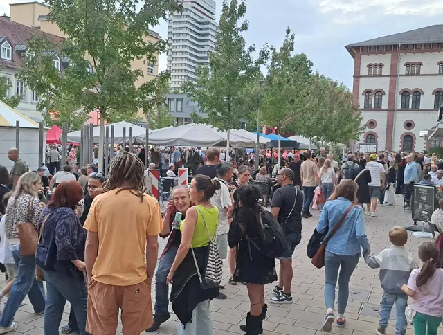 Drei Tage lang verwandelt sich die Innenstadt von Kaiserslautern in einen offenen Kulturraum für alle | Foto: Monika Klein