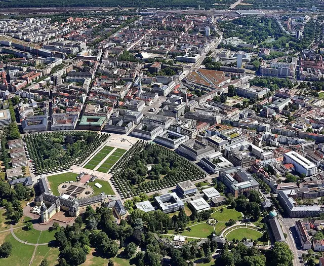 Das Karlsruher Schloss | Foto: Archiv Fränkle
