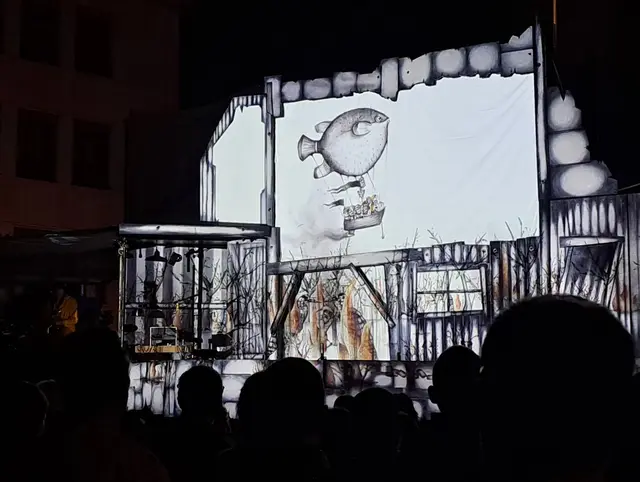 Das Festival „ALLES MUSS RAUS!“ bringt 2026 wieder internationale Künstler in die Kaiserslauterer Innenstadt | Foto: Monika Klein