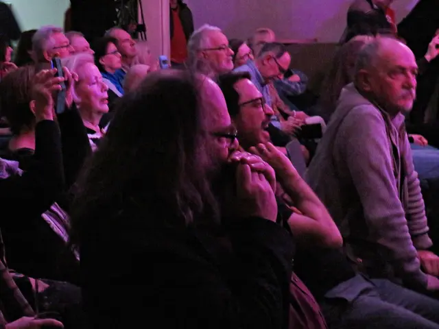 Sebi mit der Mundharmonika | Foto: Brigitte Melder