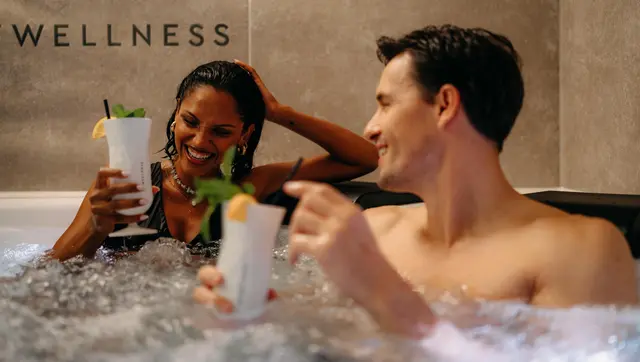 Wellness in Mannheim: Blubbernde Entspannung im Whirlpool – für pure Erholung und neues Wohlbefinden. | Foto: MyWellness GmbH