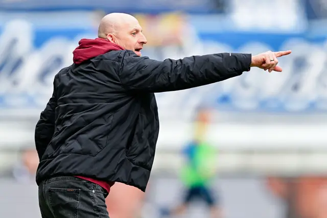 Will in Nürnberg den nächsten Sieg: Kaiserslauterns Coach Torsten Lieberknecht. (Archivbild) | Foto: dpa