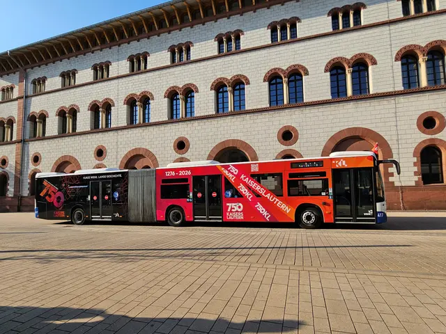 Der Jubiläumsbus ist da: 750 Jahre Kaiserslautern jetzt sichtbar auf allen Innenstadtlinien | Foto: Stadt Kaiserslautern/gratis