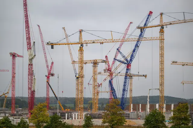 Warum der Kran umgestürzt ist, ist noch unklar. (Symbolbild) | Foto: dpa