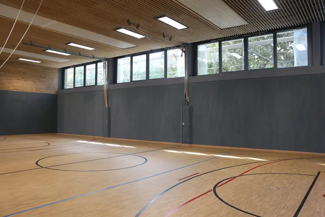 Am Freitag kam es zur Mittagszeit in der Turnhalle des Leibniz-Gymnasiums in Pirmasens zu einem Einsatz von Feuerwehr und Polizei (Symbolbild) | Foto: Gisela Böhmer