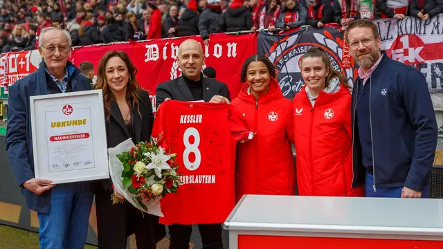 Nadine Kessler (2.v.l.) ist zurück auf dem Betzenberg | Foto: FCK