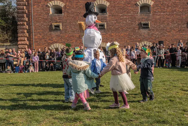 Der traditionelle Sommertagsumzug in Germersheim | Foto: Paul Needham